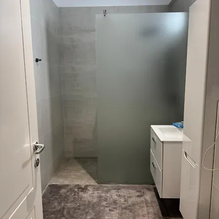 Apartament Doua Camere Mamaia Malul Marii *